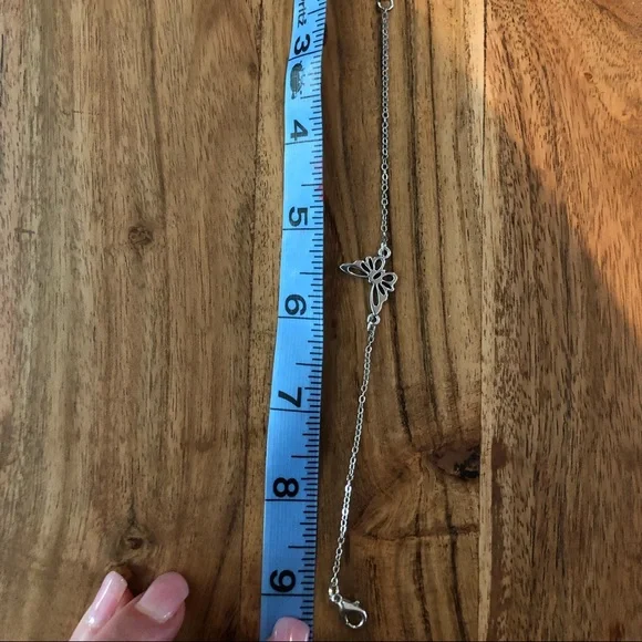 3/$25 NWT Beautiful Silver Stainless Steel Butterfly Charm and Chain Ank… - Picture 4 of 4